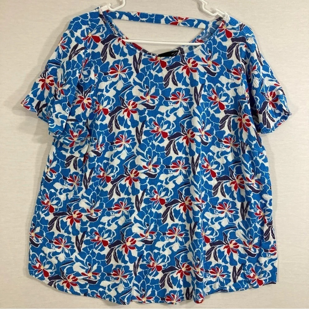 Lane Bryant Ultra Soft‎ Rayon Floral Short Sleeve Top size 18/20